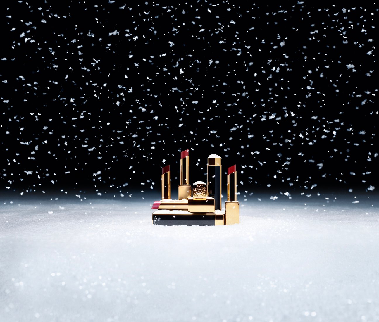 CHANEL シャネルホリデークリスマスコフレ2024 エッセンシャルケア