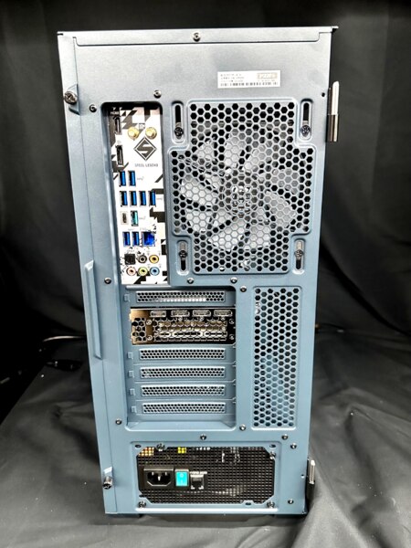 PC組立代行 MSIのメタリックブルーケースを採用したハイスペックPC