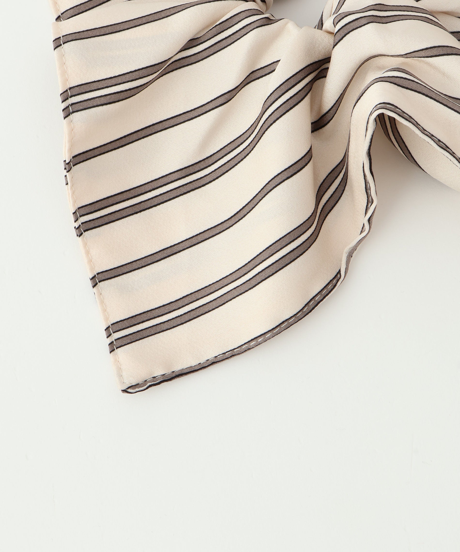 ストライプシュシュ – FACE SANS FARD