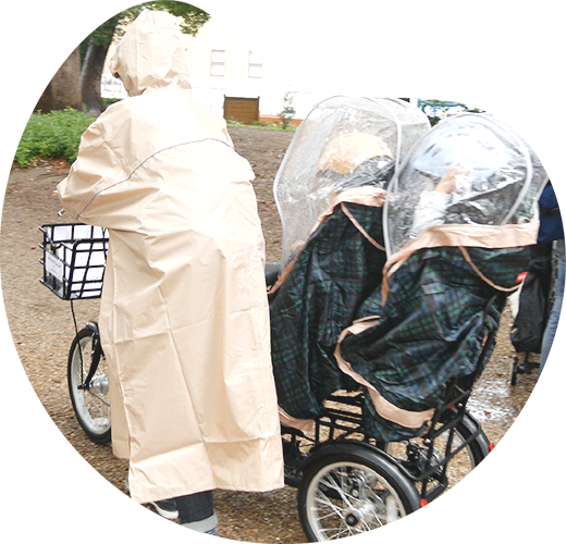 ふたごじてんしゃレインカバー - 雨の日のお出かけも、晴れ晴れと。