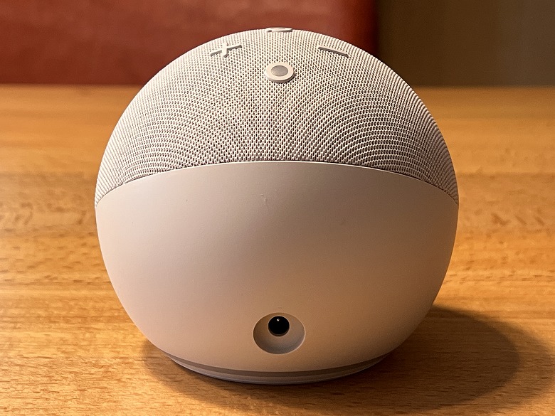 Amazon Echo Dot with clock 第5世代 レビュー】かゆいところに手が