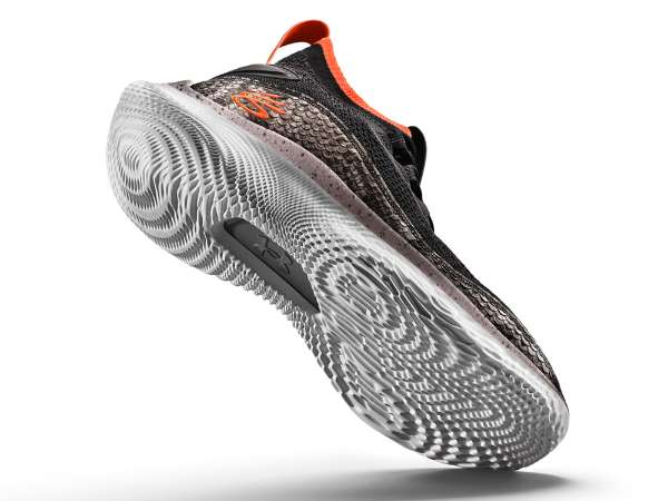 UNDER ARMOUR 『UA CURRY 8 SNK』6月19日（土）発売