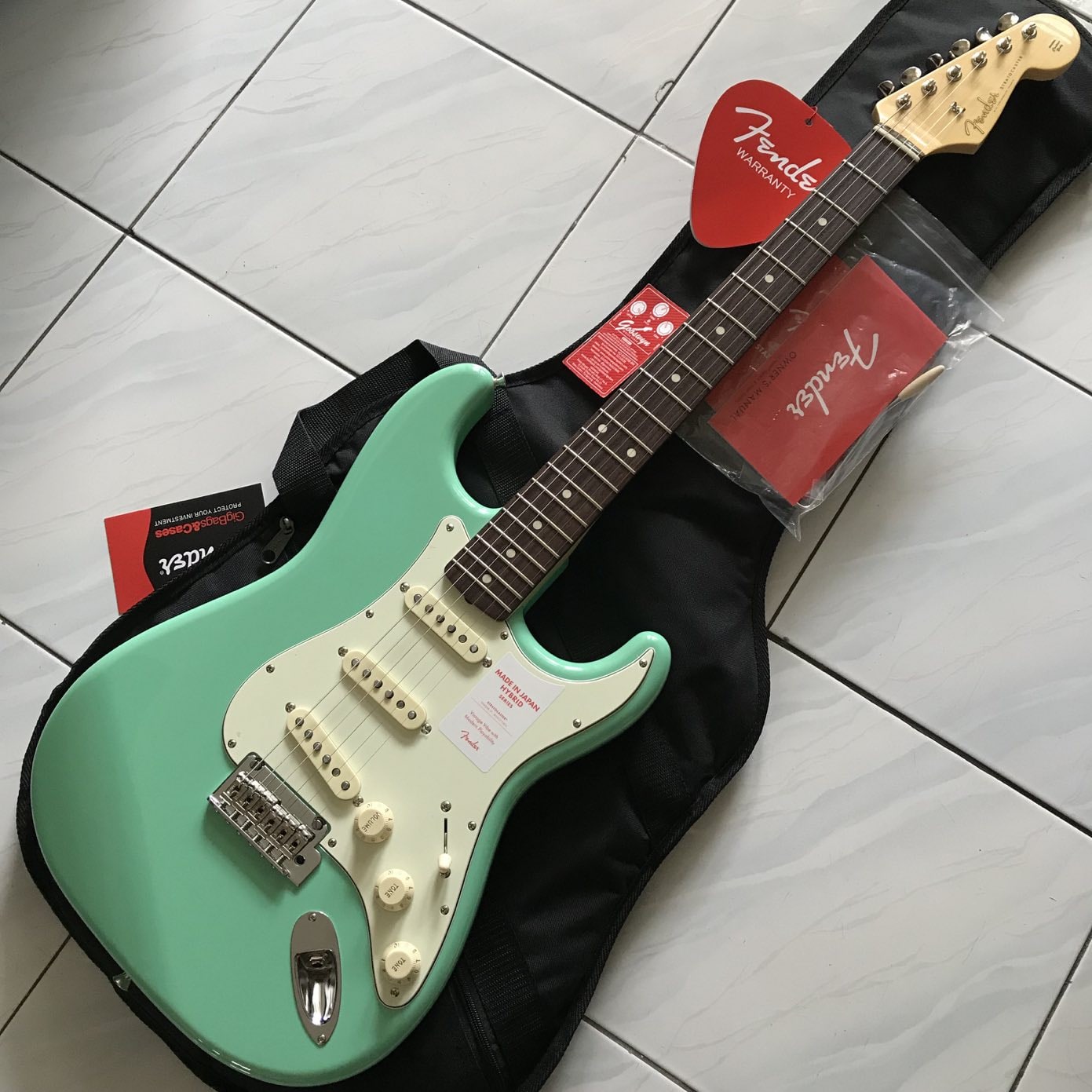 No Stock !! ** Fender Japan Hybrid '60s Stratocaster Surf Green