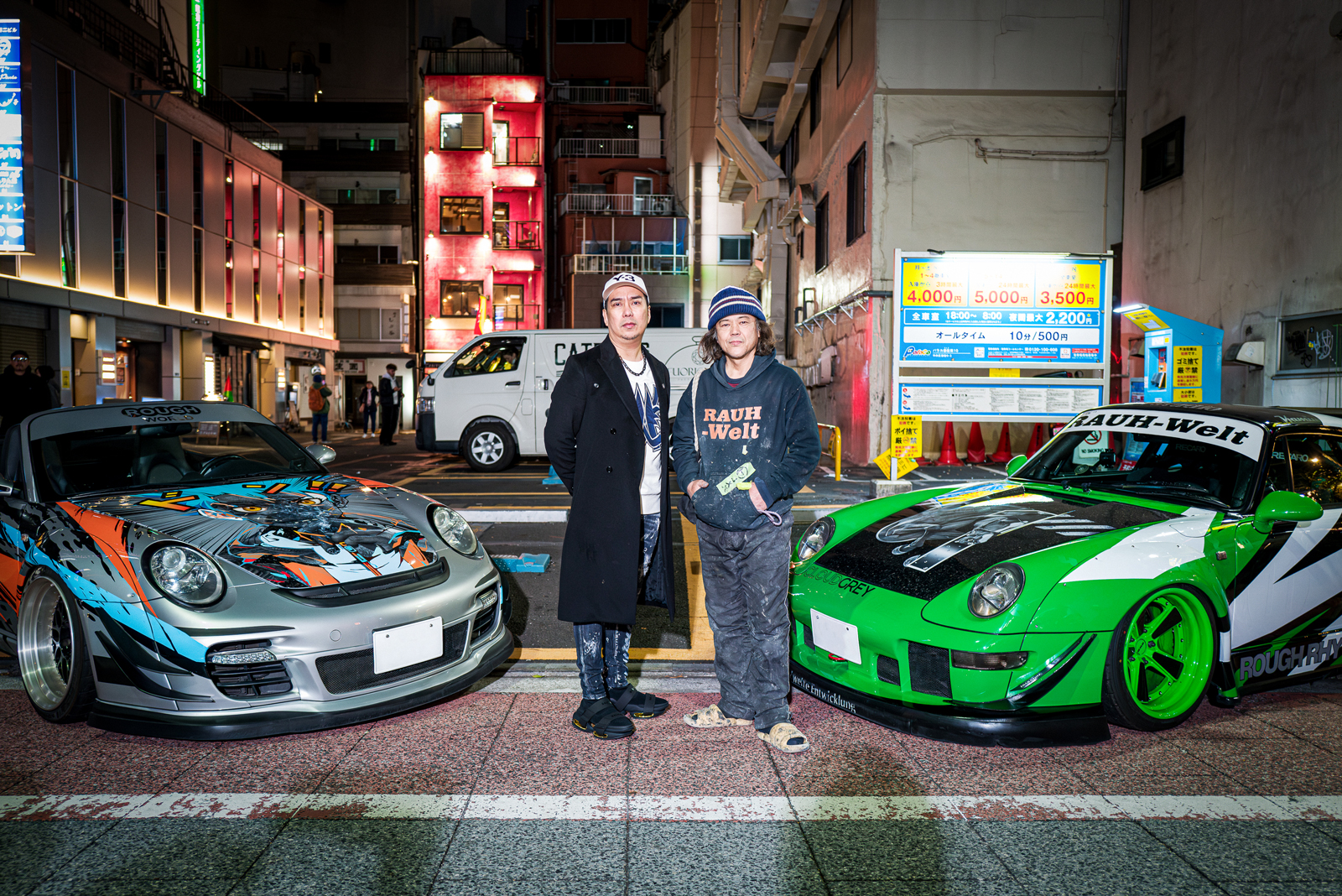 RWBポルシェにアートを描く。ロナルド・ヴェンチューラ個展『Grey