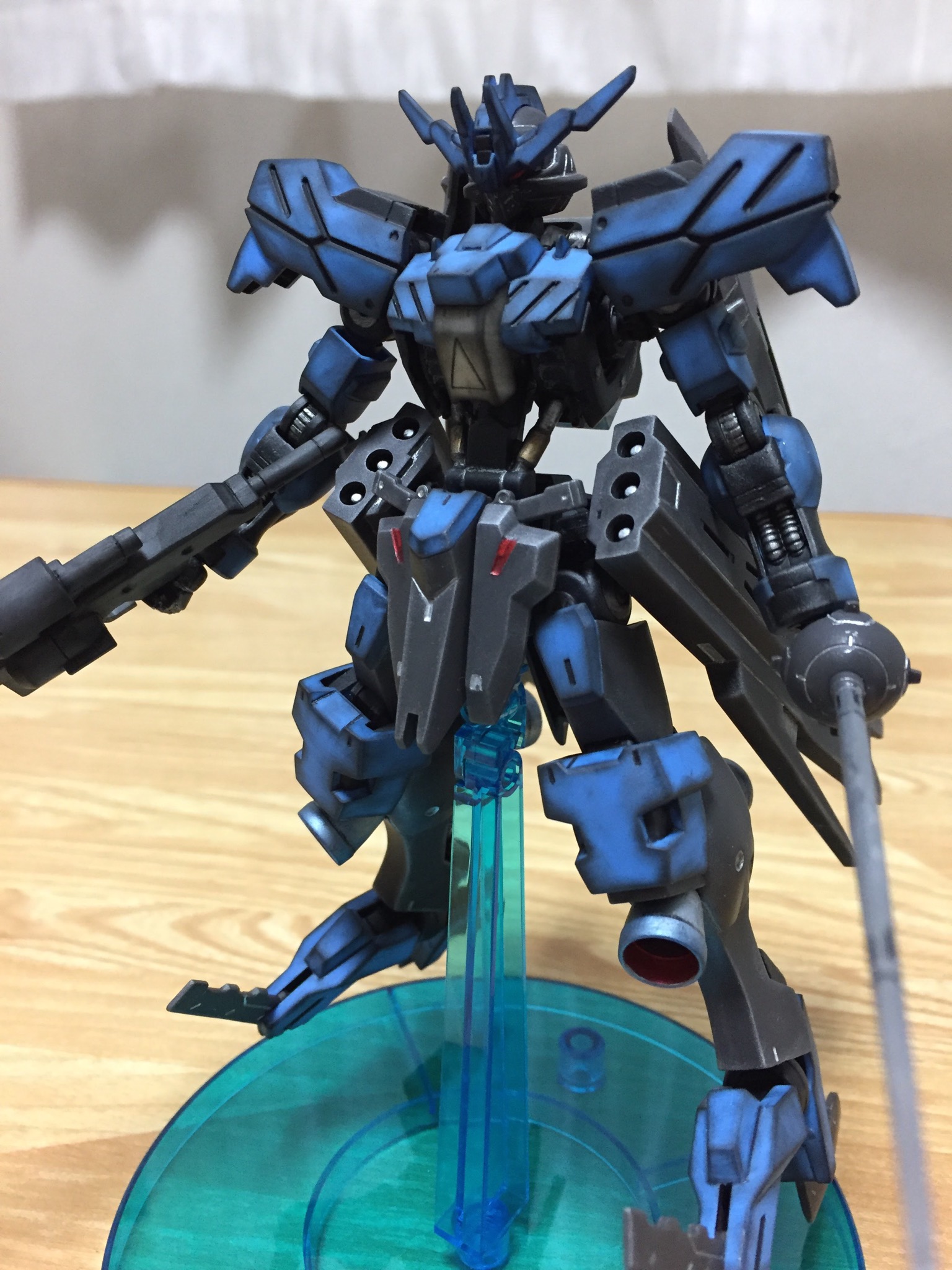 hg ガンプラ ガンダムヴィダール ウェザリング 全塗装 完成品 HG