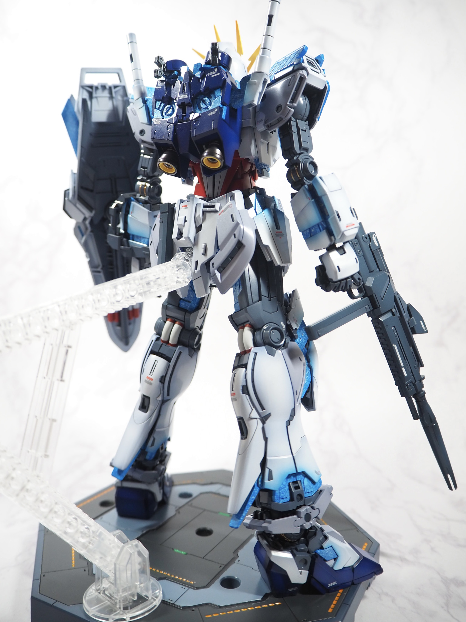 MG ナラティブガンダム ver ka. 覚醒カラー｜kimichiyoさんのガンプラ