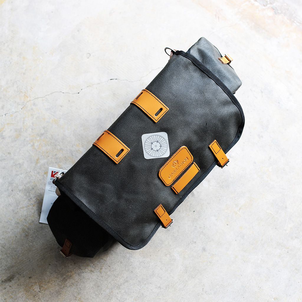 通勤からツーリングまで！Carradiceのサドルバッグ、ネルソン - 自転車