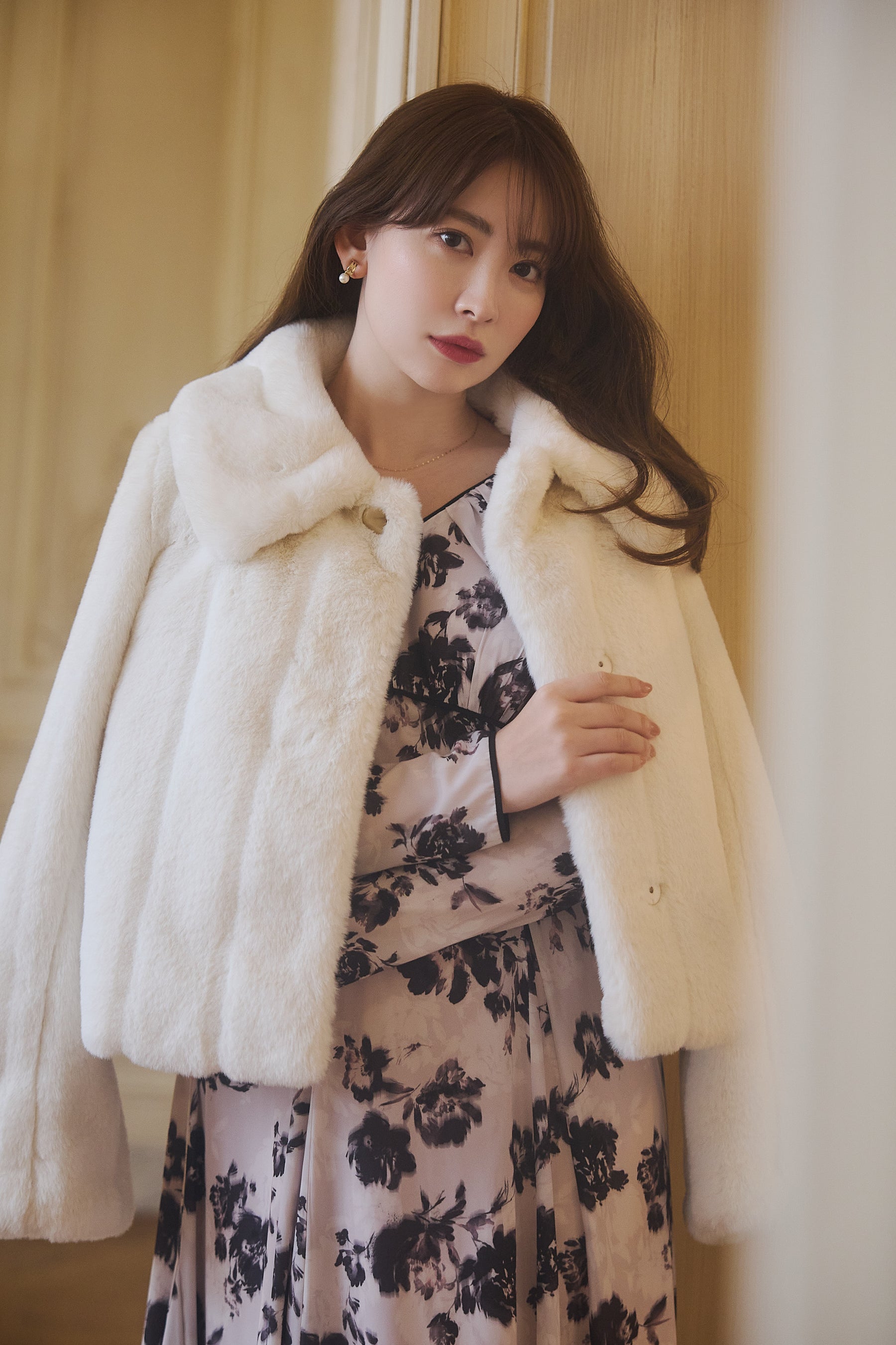 New color] Winter Love Faux Fur Coat
