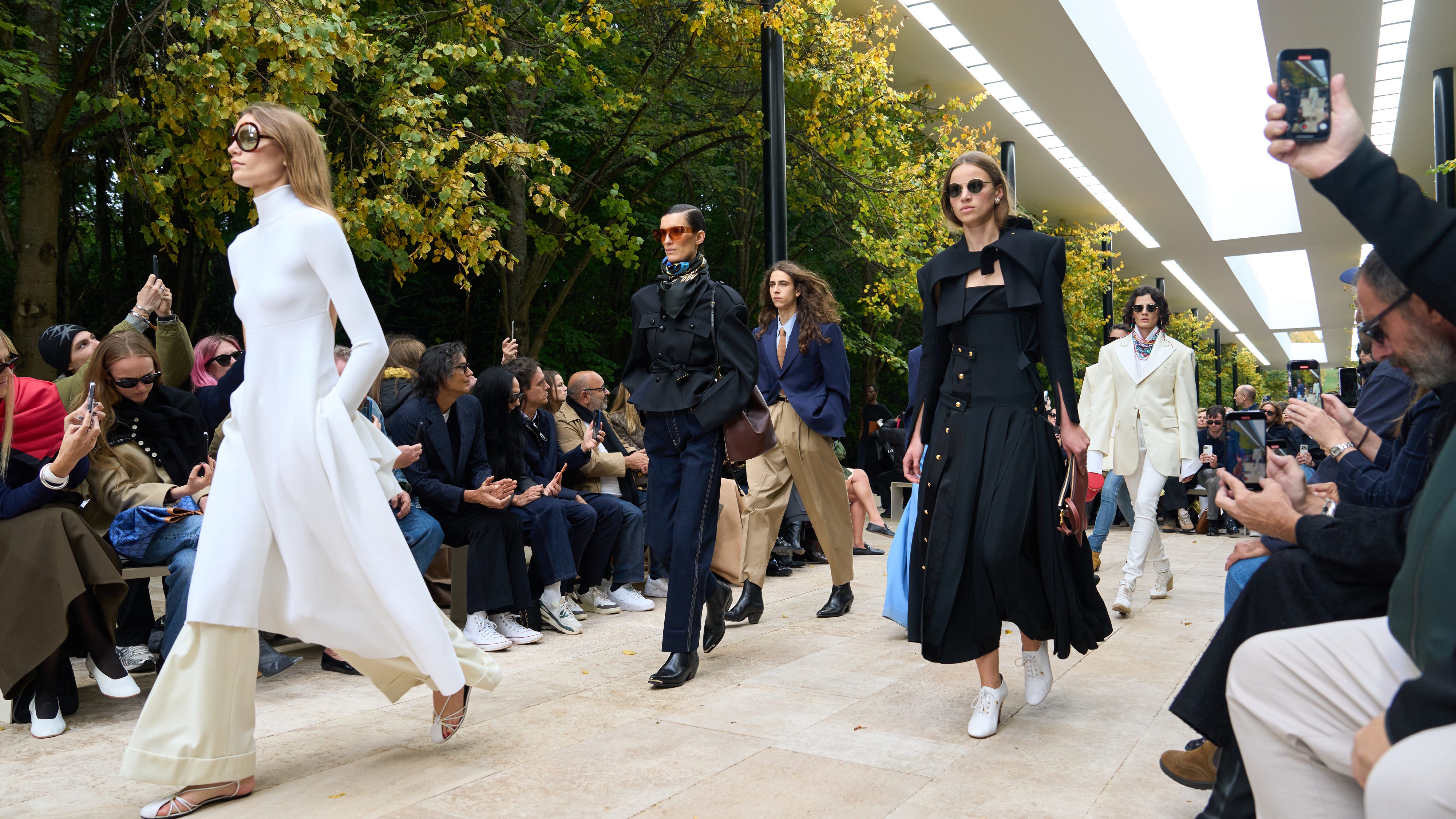 celine-ete-2026-look-