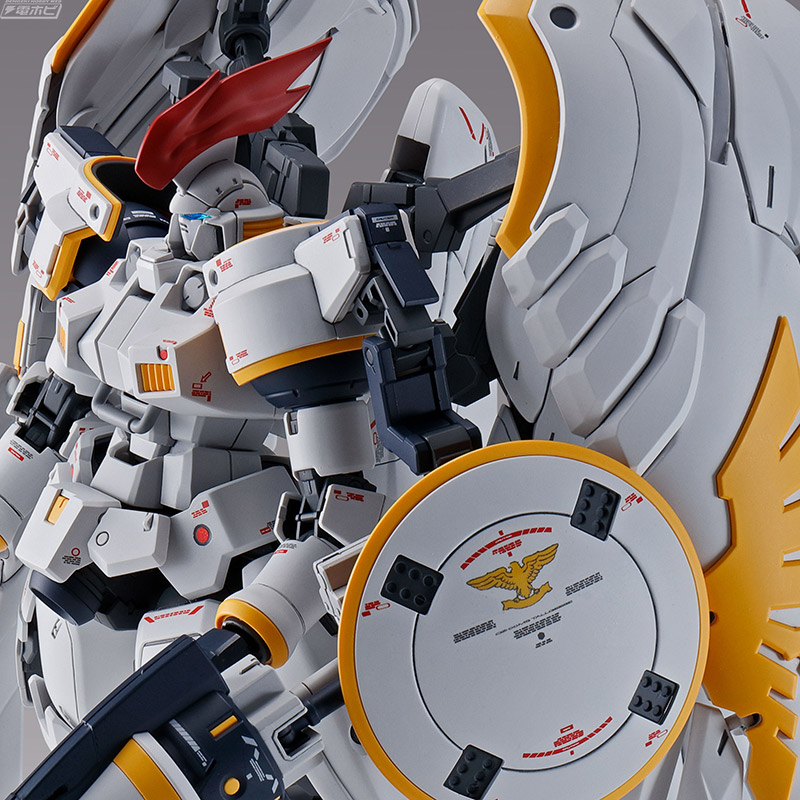 ガンダムW』オリジナル装備「ウイングバインダー」を装備した