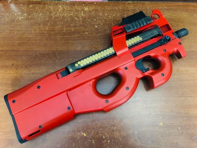 東京マルイ P90 電動ガン 徹底的に分解 - YouTube