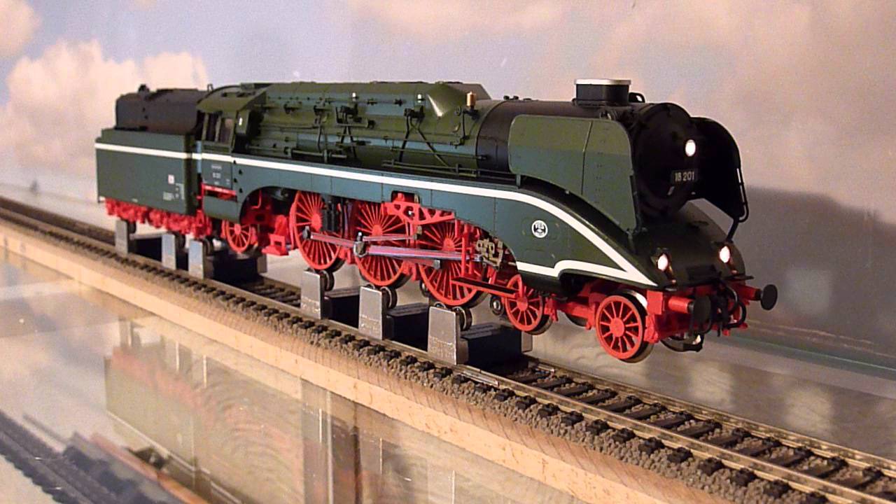 Roco DB 18 201 DCC digital sound demo - YouTube