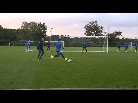 イングランドサッカー教程 High school students try out English