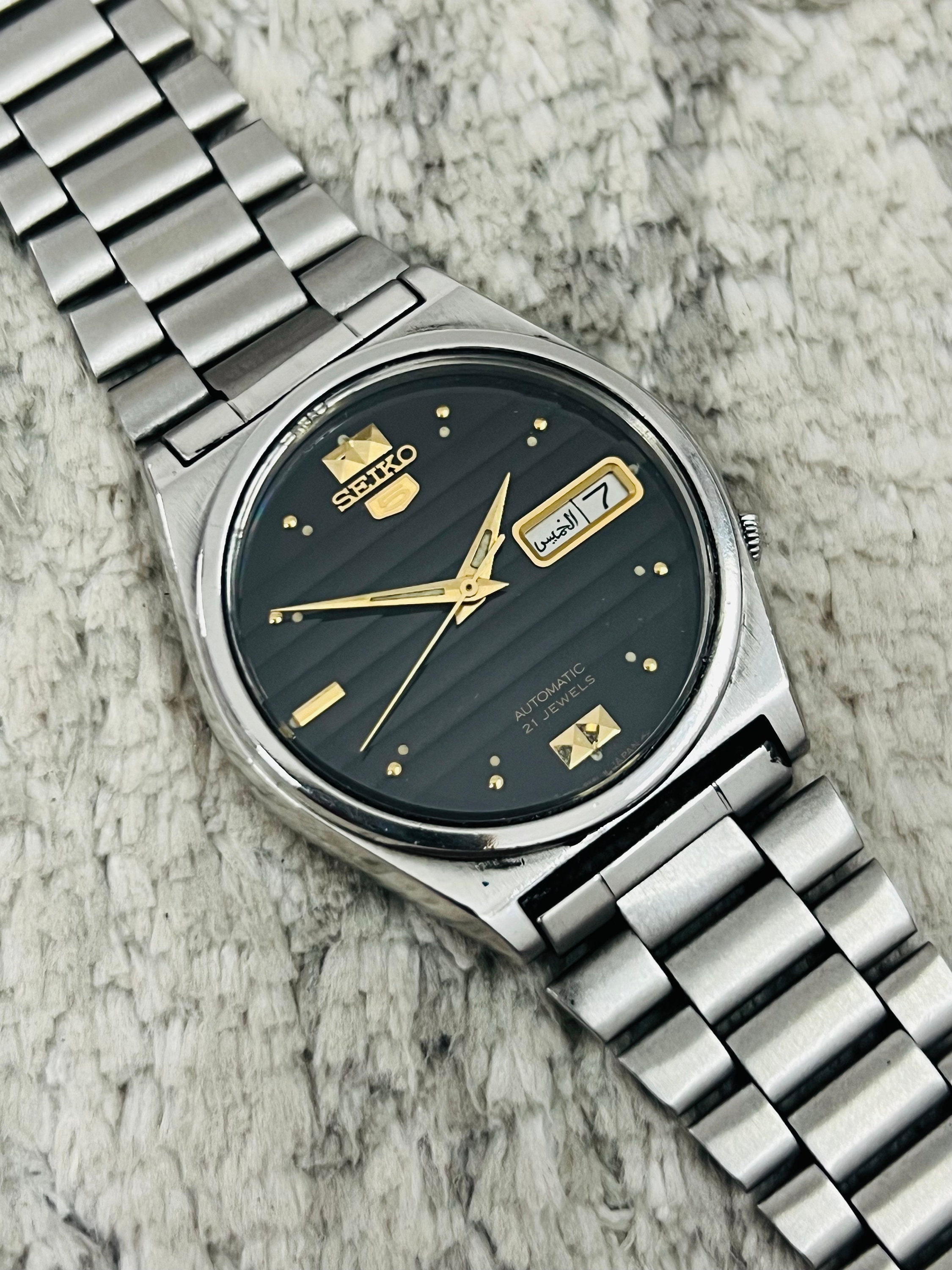 Vintage Seiko 5 Automatic Movement No.7019-8180 Black Dial Day