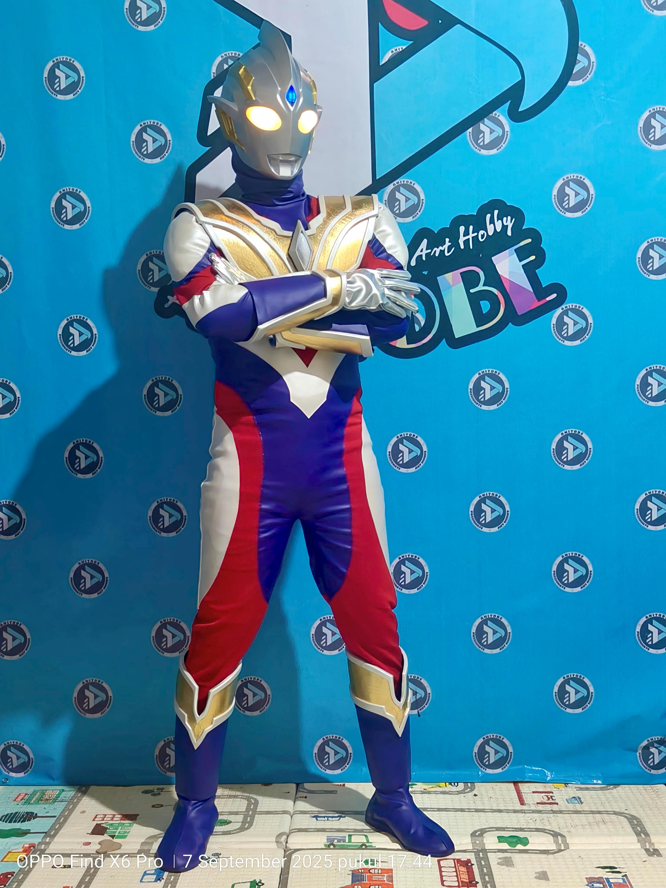 ウルトラマンティガ＆トリガーのコスプレ用コスチューム - Etsy 日本