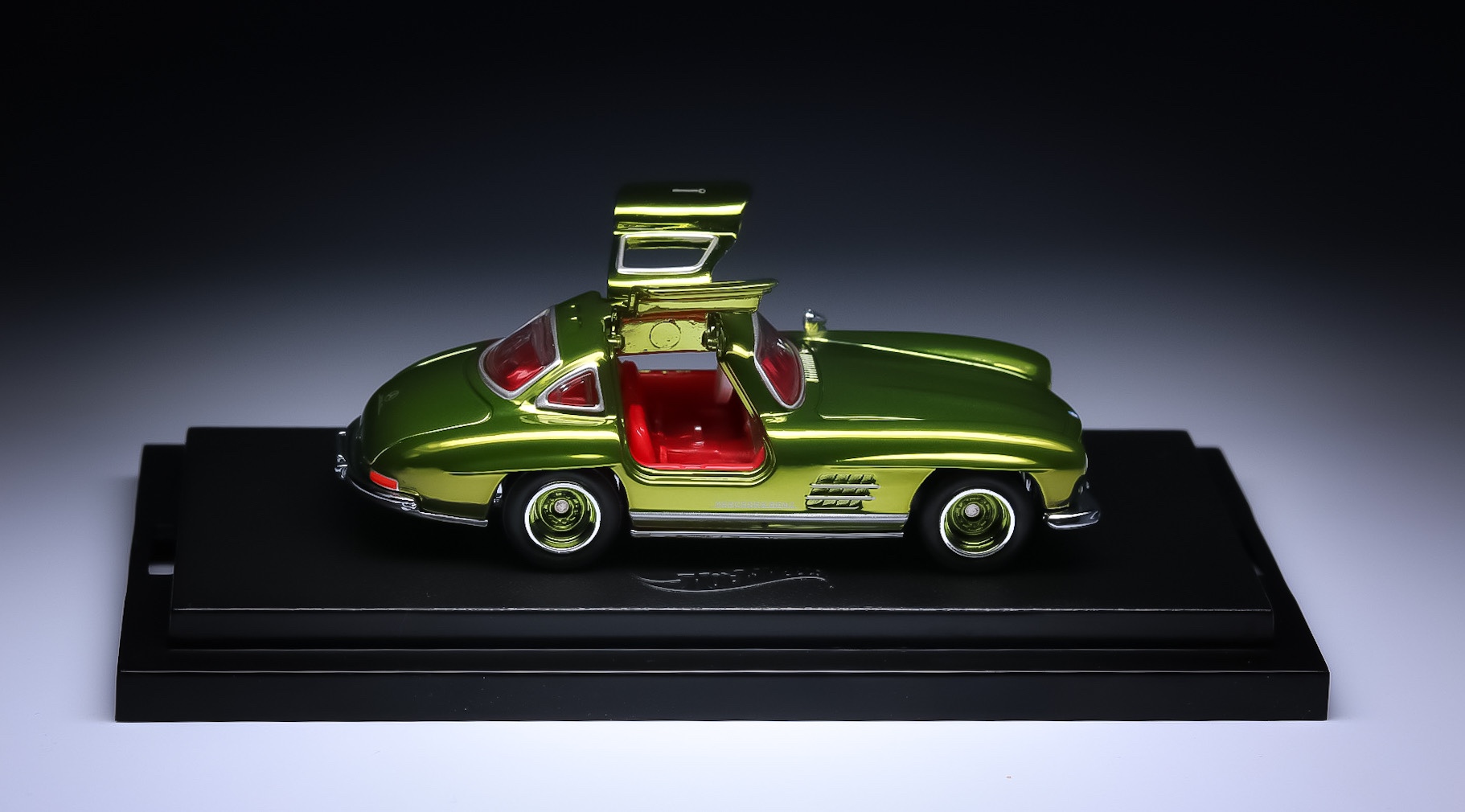 Showcase: Hot Wheels RLC Lamborghini Countach & Mercedes-Benz