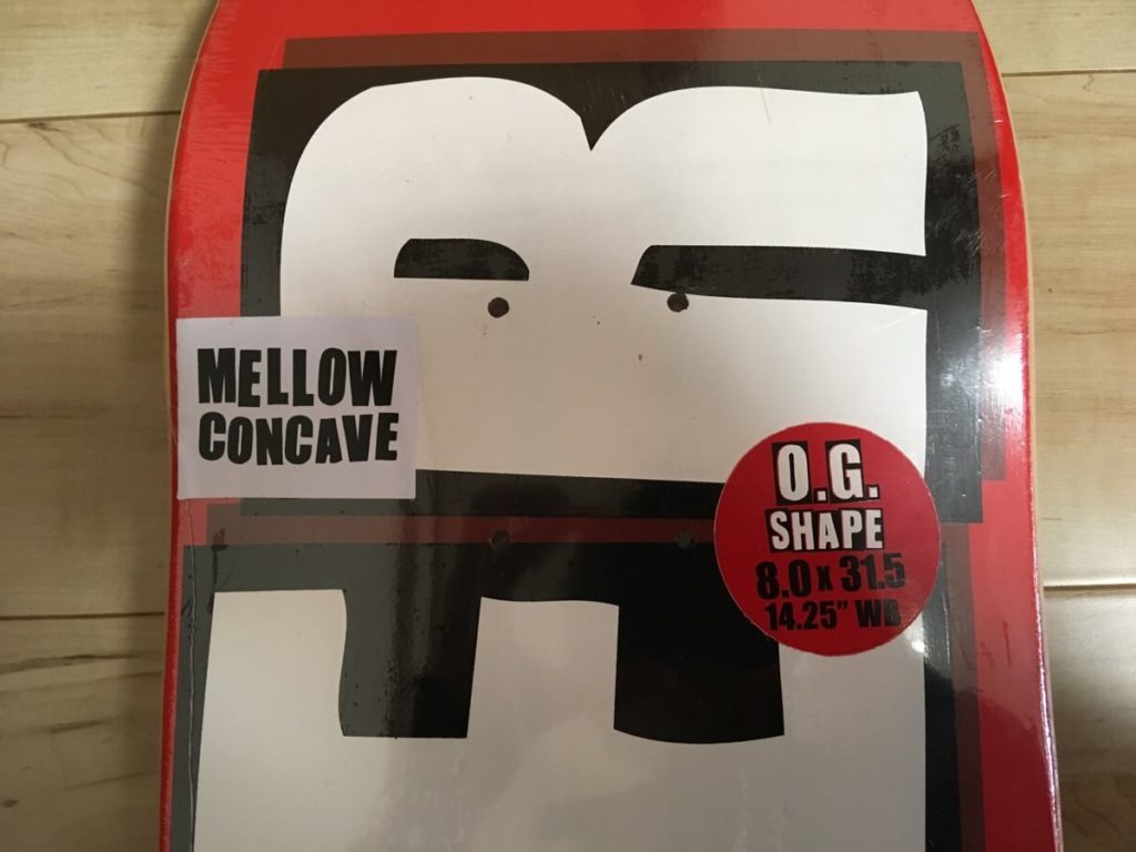 新しいスケボーのデッキを購入。BAKER Team Log 8.0 とShake Juntの