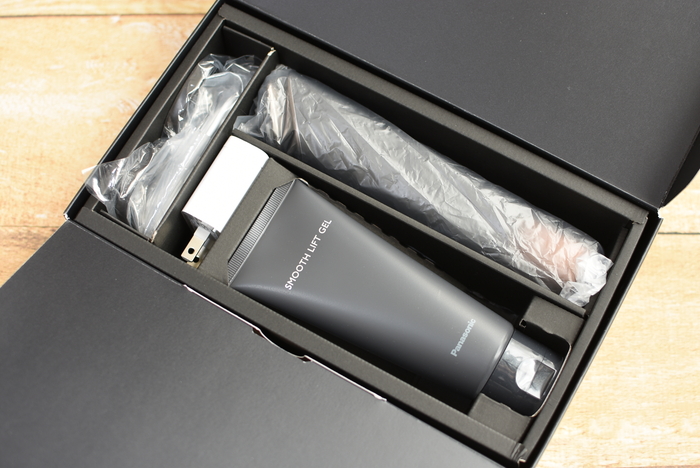 自宅でサロン級ケア！リフトケア美顔器「バイタリフト RF EX EH-SR86