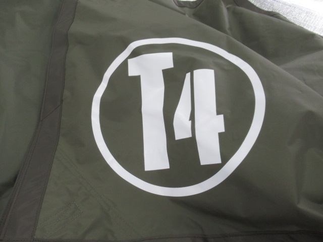 ナショナルジオグラフィック ベースキャンプT4 | アウトドア用品