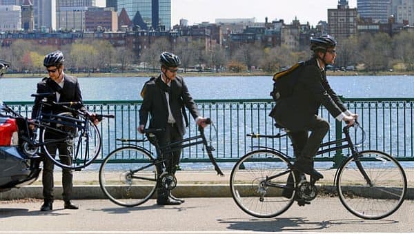 アメリカ生まれの最強折りたたみ自転車「MONTAGUE（モンタギュー