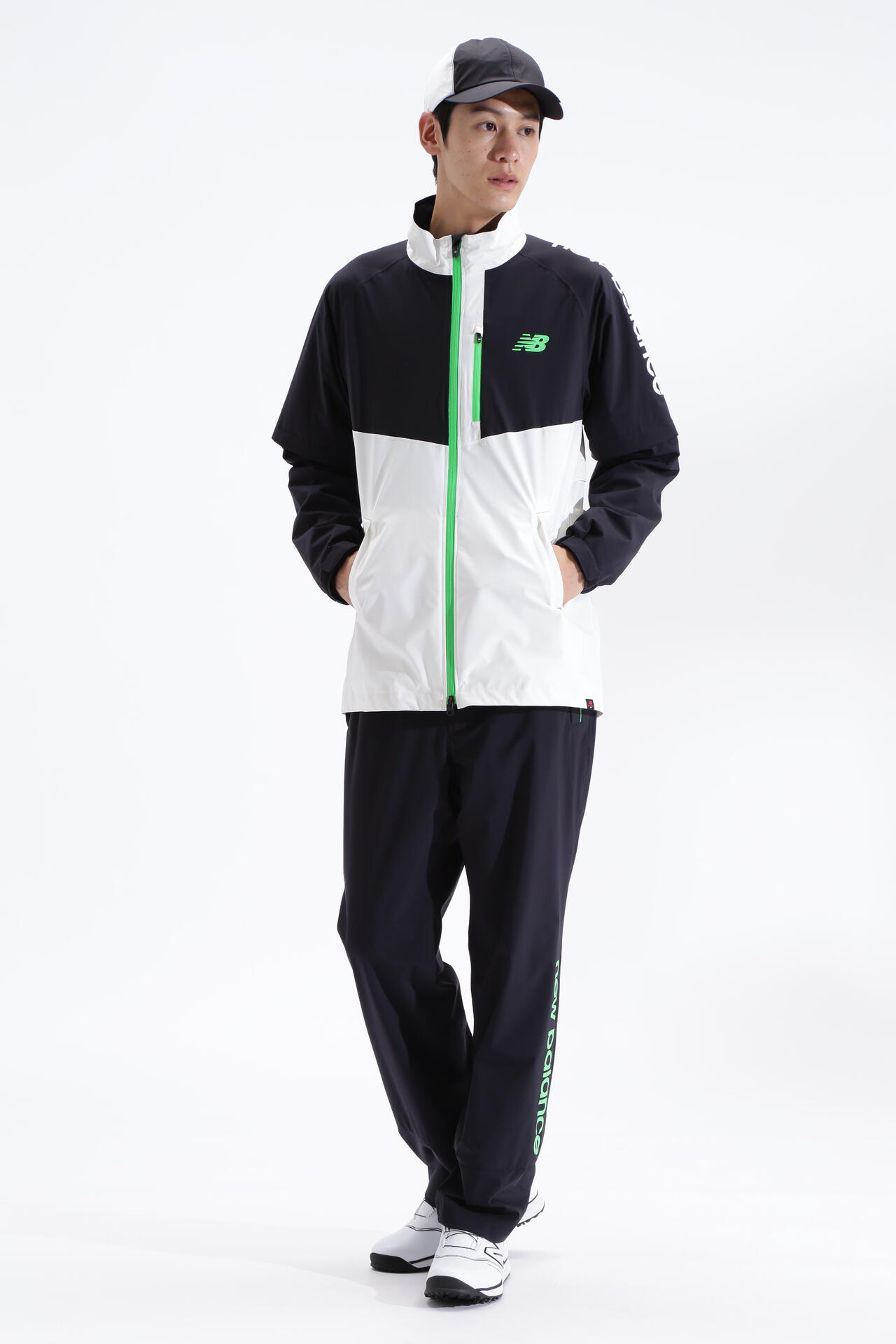 new balanceゴルフレインウェア上下
