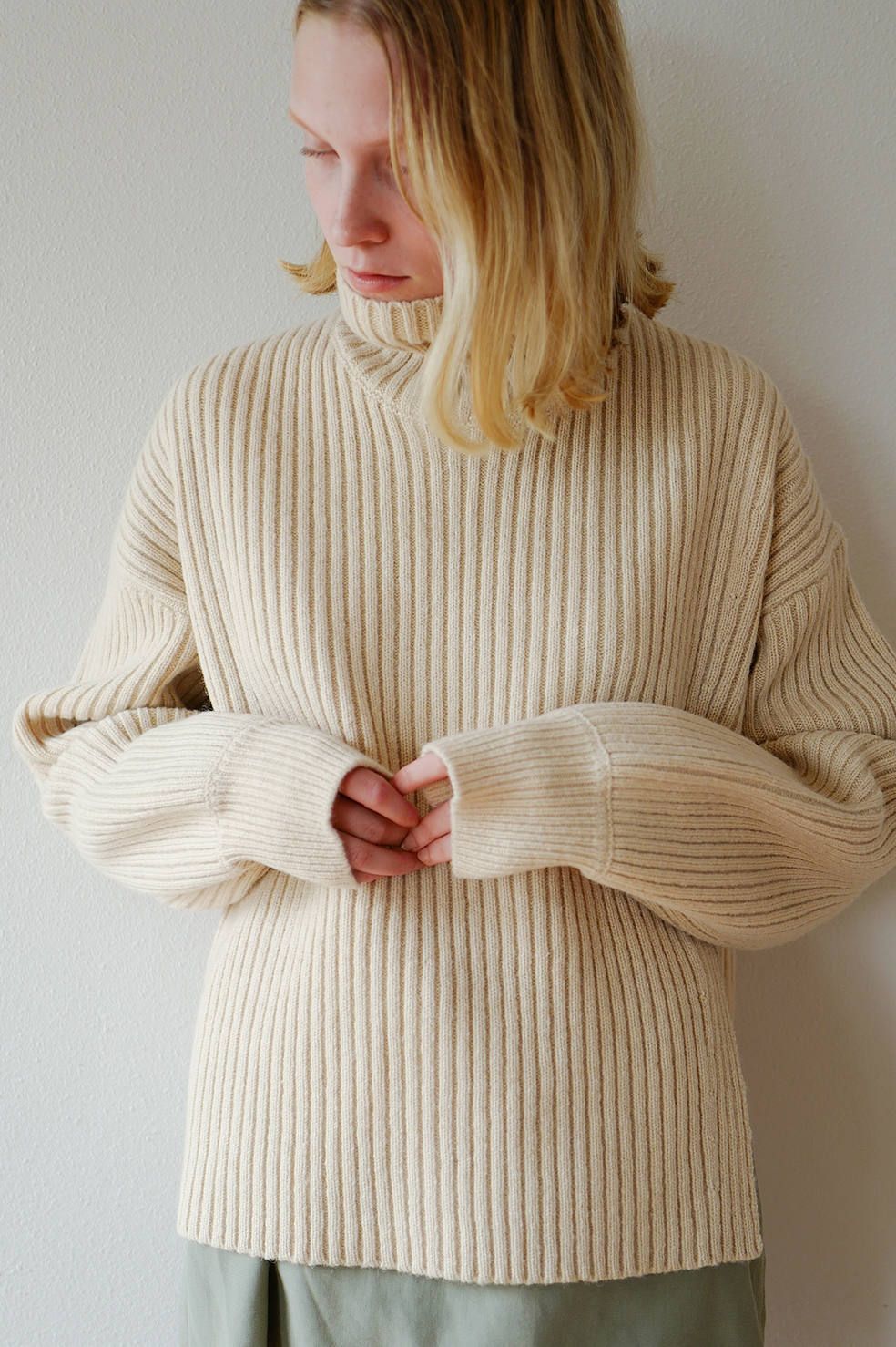 CLANE - サイドスリットリブニットプルオーバー - SIDE SLIT TURTLE