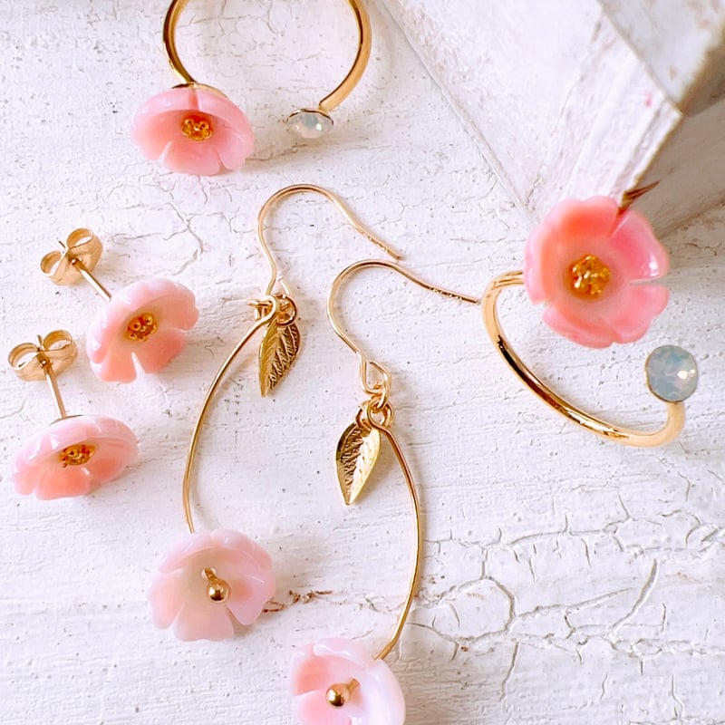 桜ピアス 14kgf製 / Sakura Pierce🌸 高品質クイーンコンクシェル 両耳