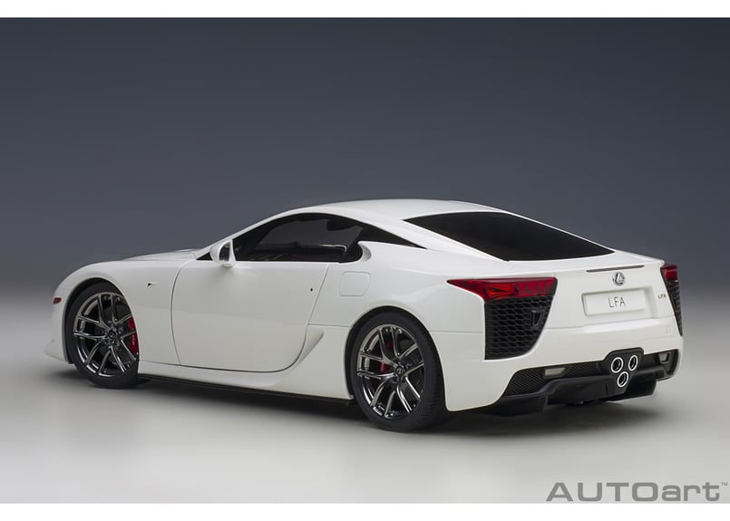 AUTOart 1/18 レクサス LFA （ホワイテスト・ホワイト） 78850 | AUT
