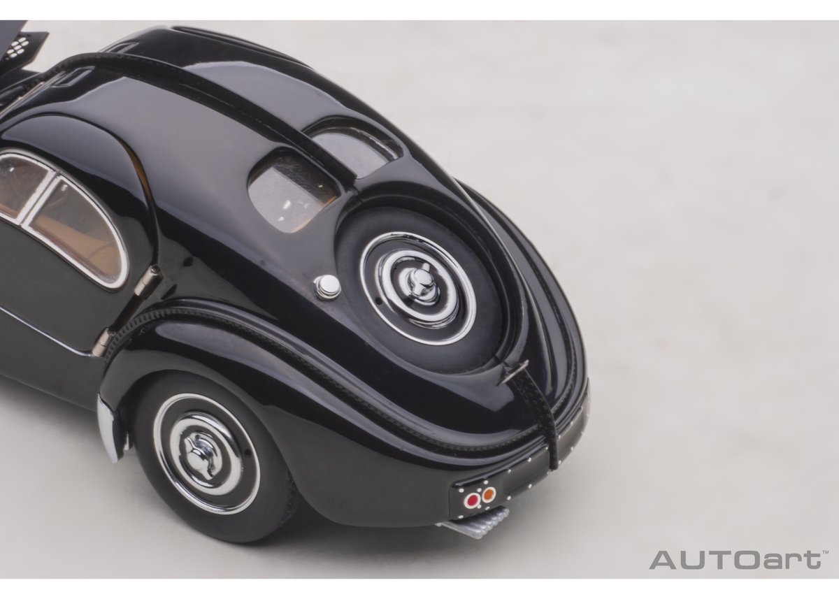 AUTOart 1/43 ブガッティ タイプ57SC アトランティック 1938