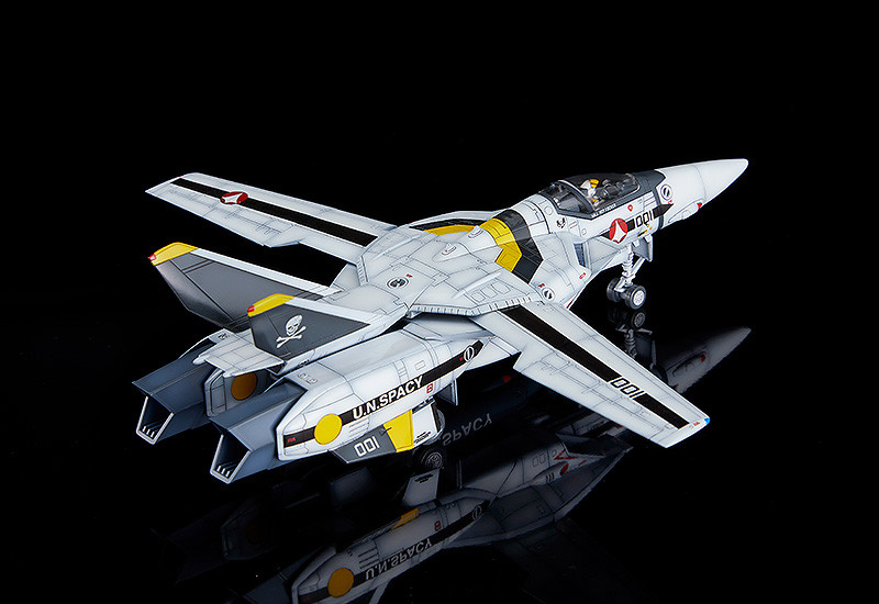 PLAMAX 1/72 VF-1S ファイターバルキリー（ロイ・フォッカー機）