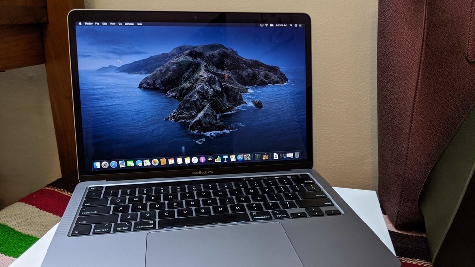 Apple MacBook Pro 13 (2020) review: Just take my money, and go (HT