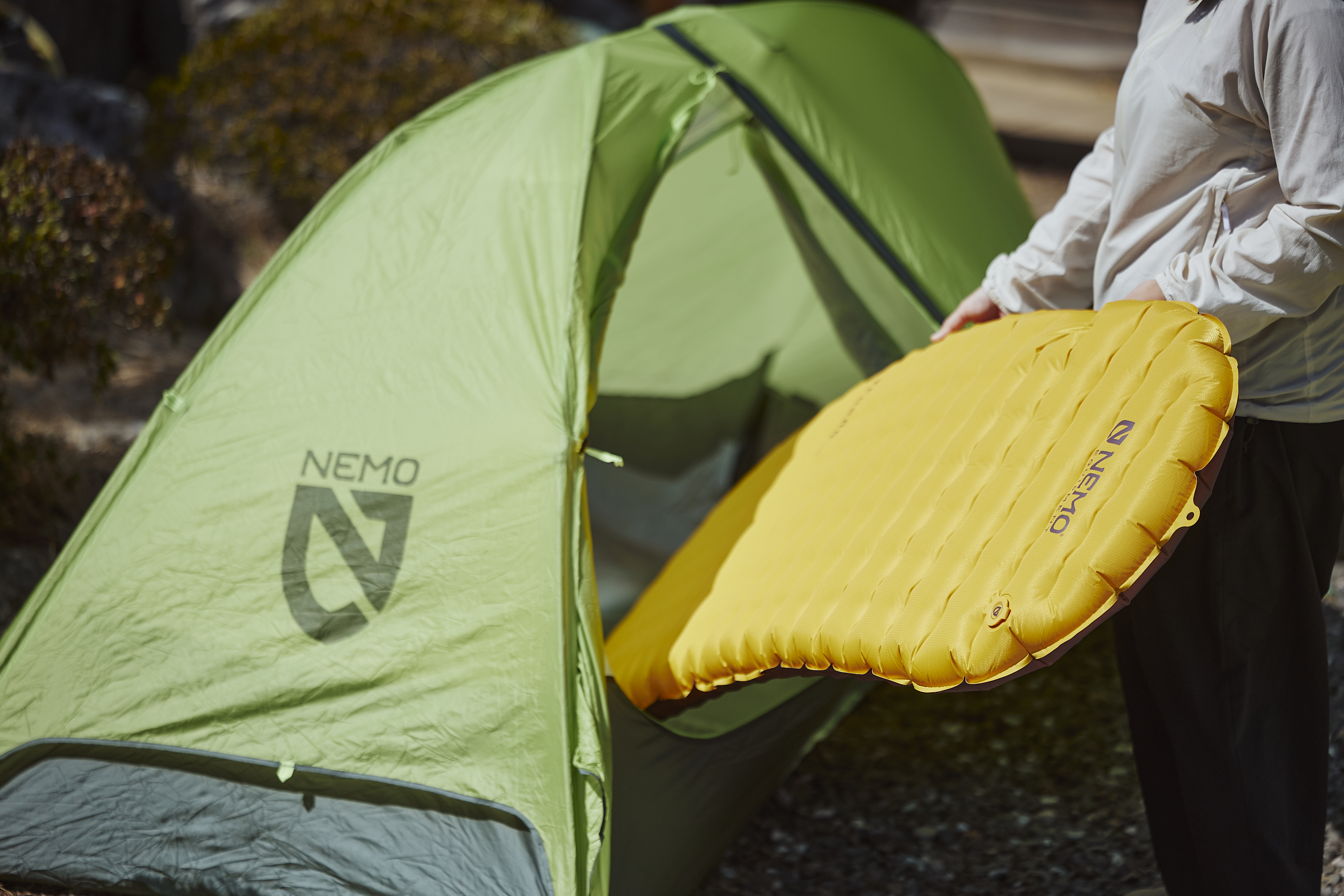 快適な眠りをサポート！NEMOスリーピングマットの選び方ガイド | YAMAP