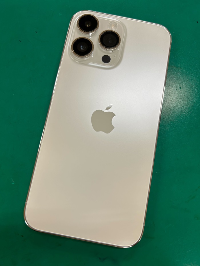 豊田市】iPhone 14 Pro Max 背面割れてしまった 背面修理 GAZA豊田店