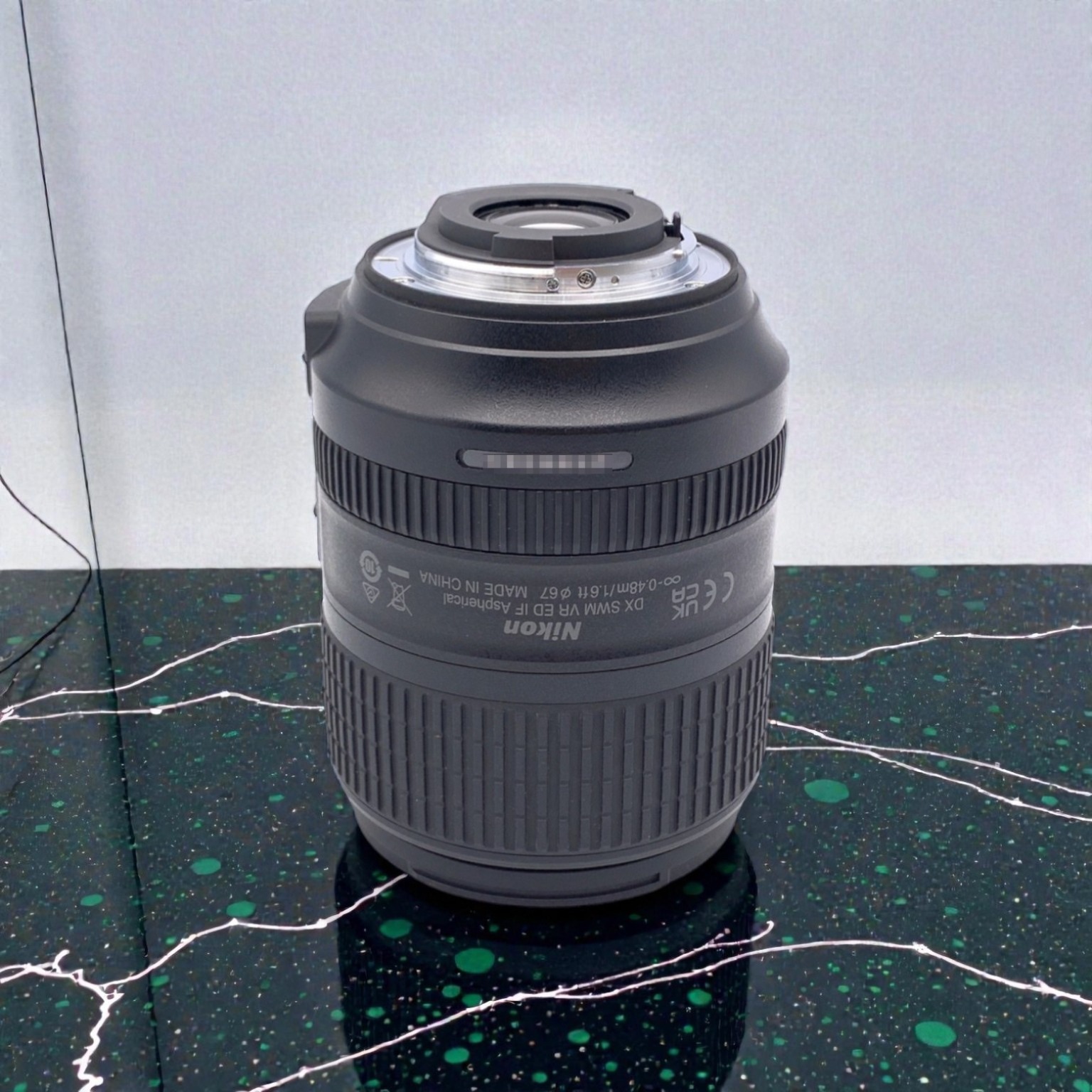 ニコン AF-S DX NIKKOR 18-300mm f/3.5-6.3G ED VRの中古 (美品