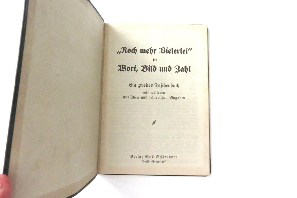 Books & Magazines — WW2 Collectors World