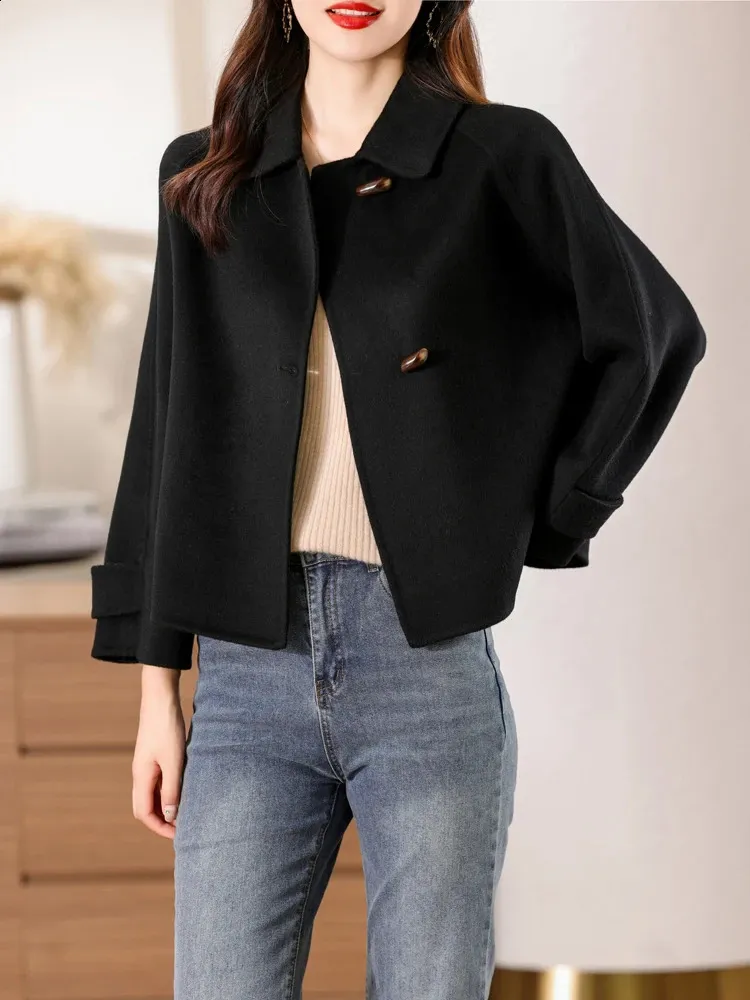 Premium 100% Merino Wool Coat: Handmade, Double-Sided, Elegant