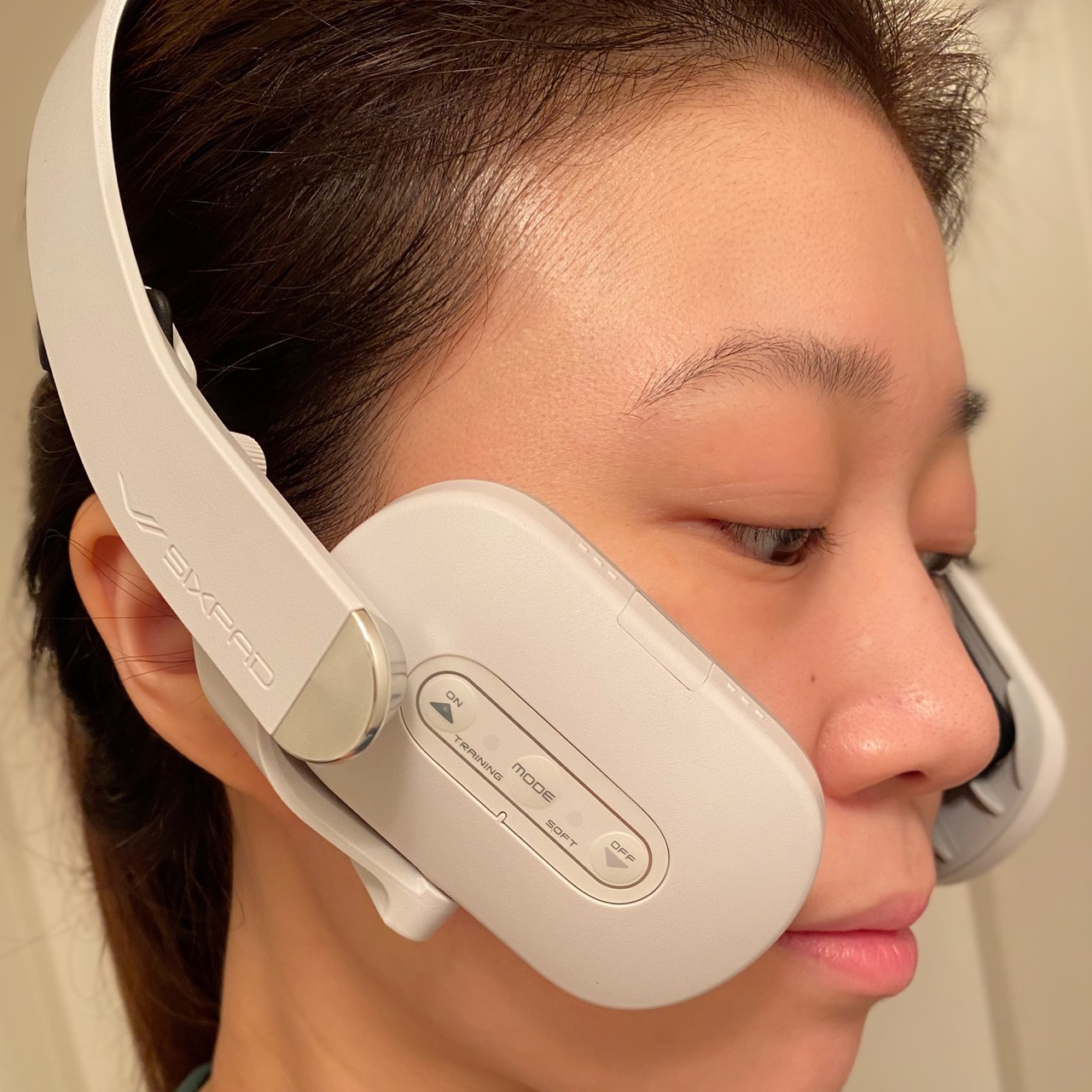 令和はEMSで顔もトレーニングする時代‼︎【SIXPAD Facial Fit