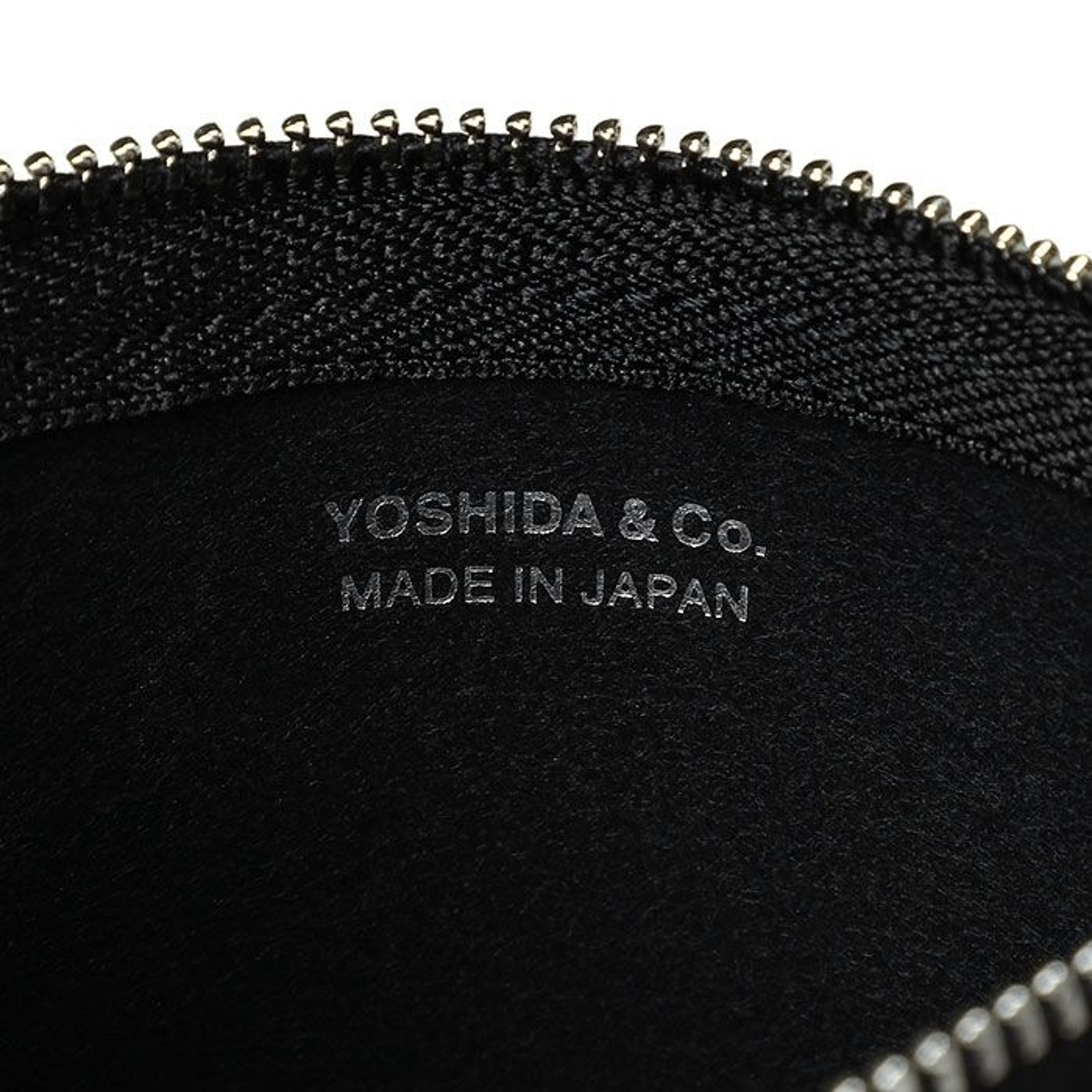BAUM(バウム) TRAVEL POUCH | 吉田カバンホームページ | YOSHIDA & Co.