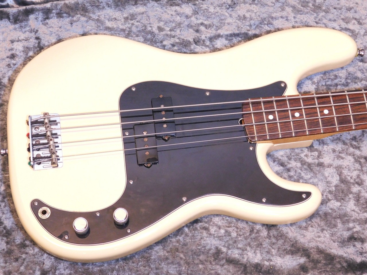 Fender USA FSR '70s Precision Bass Olympic White（中古）【楽器検索