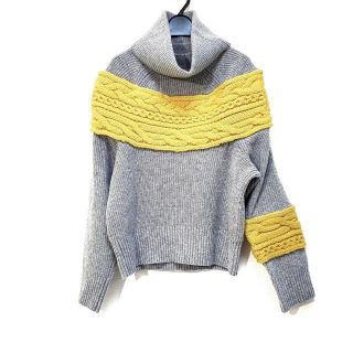 sacai（ニット/セーター ・ イエロー/黄色系）のフリマアイテム一覧