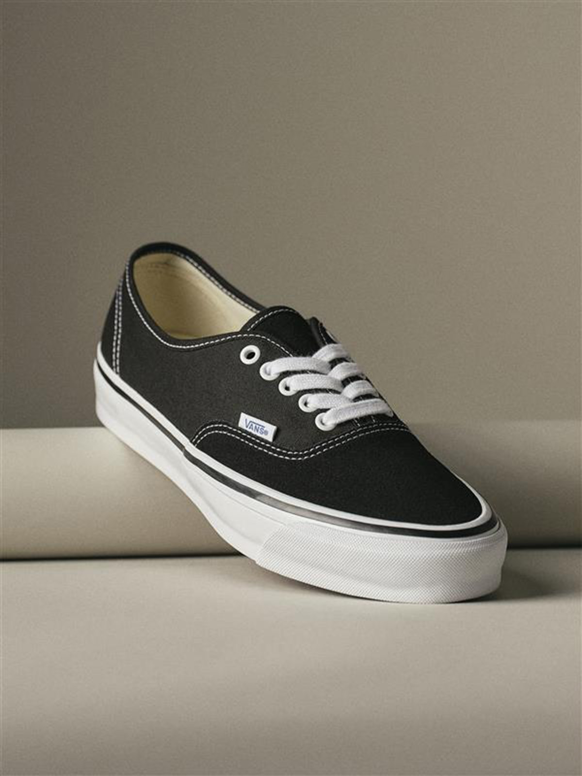 PREMIUM オーセンティック [日本限定]| VANS（ヴァンズ）公式ストア