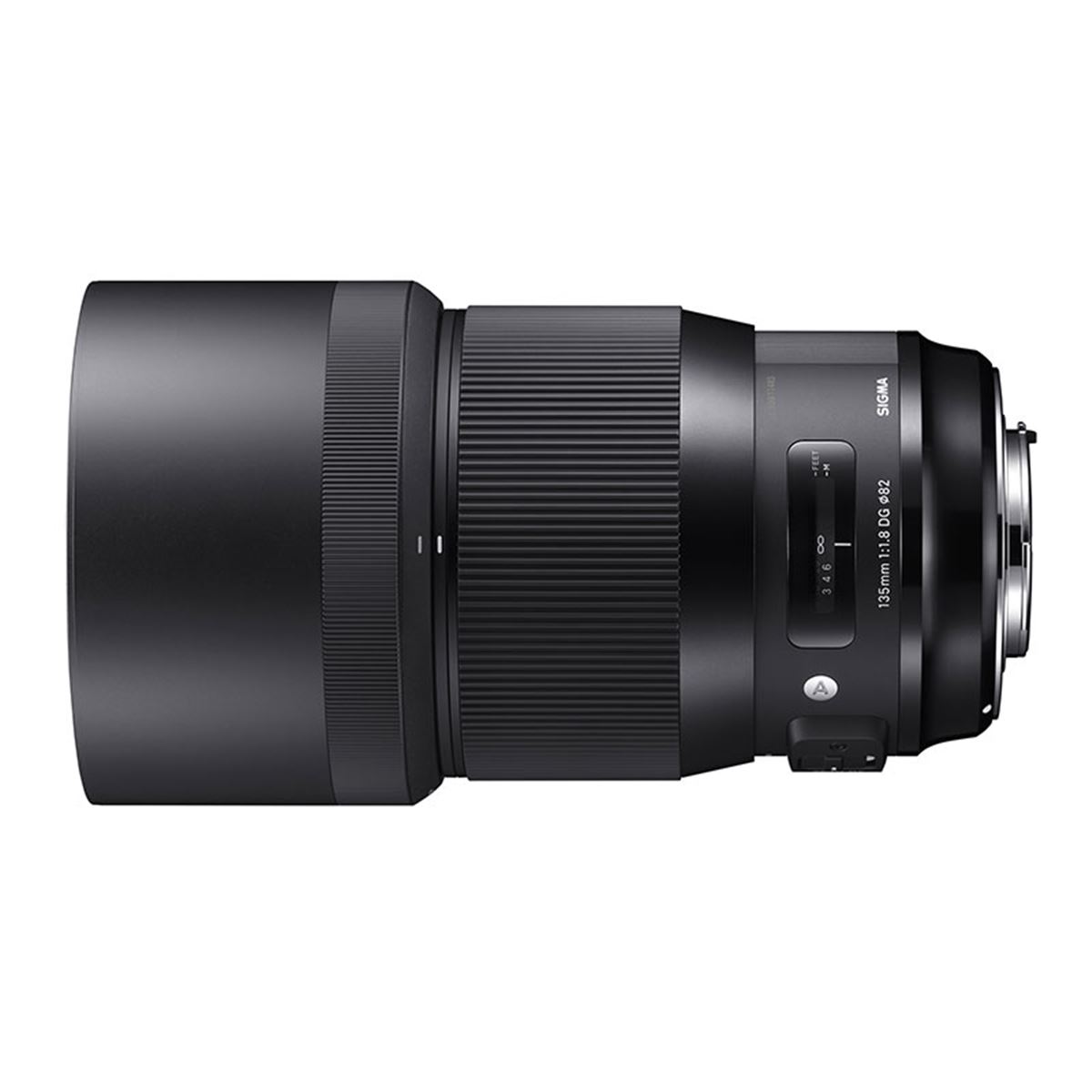シグマ、望遠単焦点レンズ「135mm F1.8 DG HSM」を4/7に発売決定