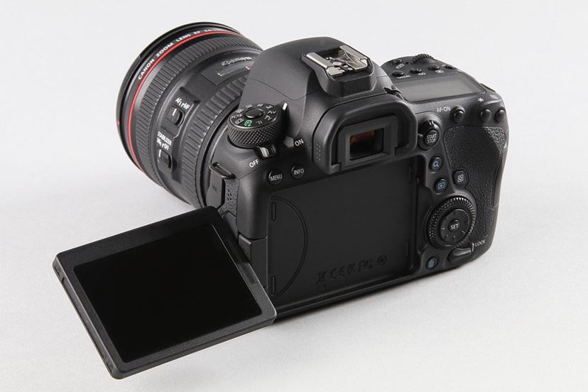 新旧どっちを選ぶ？ 人気のエントリーフルサイズ「EOS 6D」シリーズの