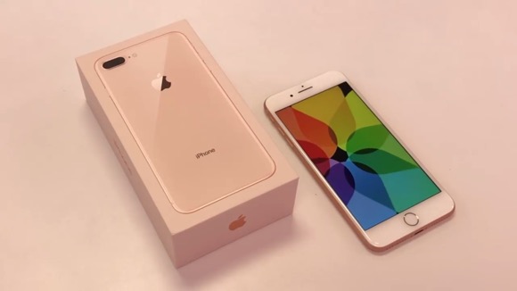 iPhone8 Plusの新しいゴールド、開封動画が公開！ - iPhone Mania