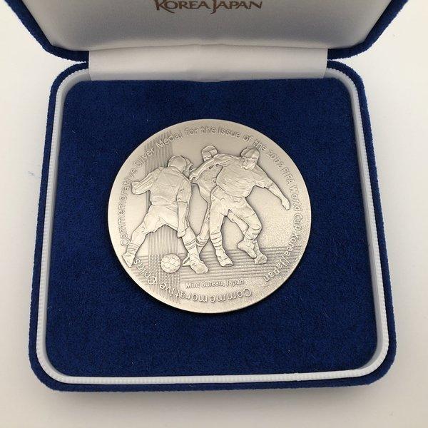 2002 FIFAワールドカップ記念貨幣発行記念メダル（純銀製） 【箱なし