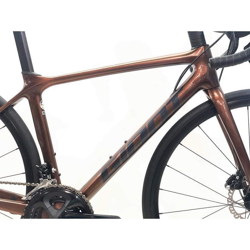 GIANT（ジャイアント） GIANT TCR ADVANCED 2 KOM DISC SHIMANO 105