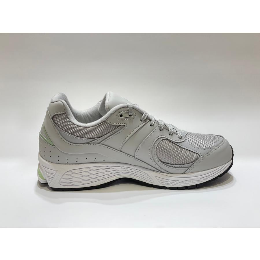 New Balance（ニューバランス） NEW BALANCE M2002RCM 日本未発売