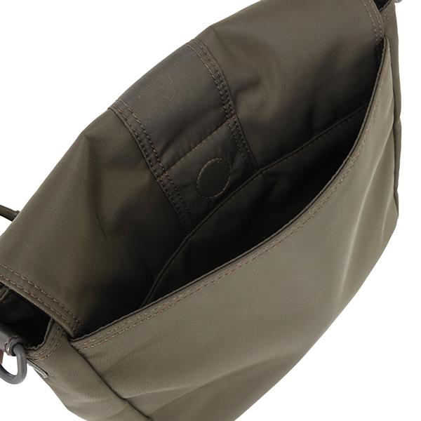 FENDI（フェンディ） バゲット メッセンジャー ミディアム ショルダー