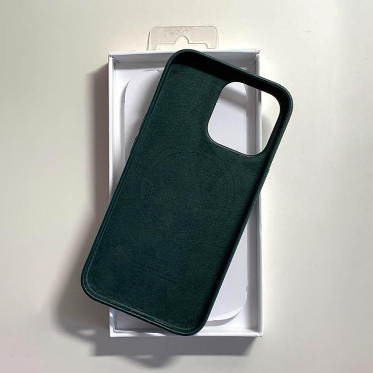 iPhone 13 Pro Apple純正 MagSafe対応 レザーケース・セコイアグリーン
