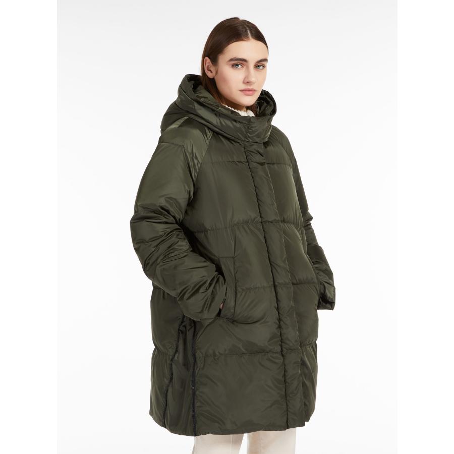 MAXMARA WEEKEND LINE（マックスマーラウィークエンドライン